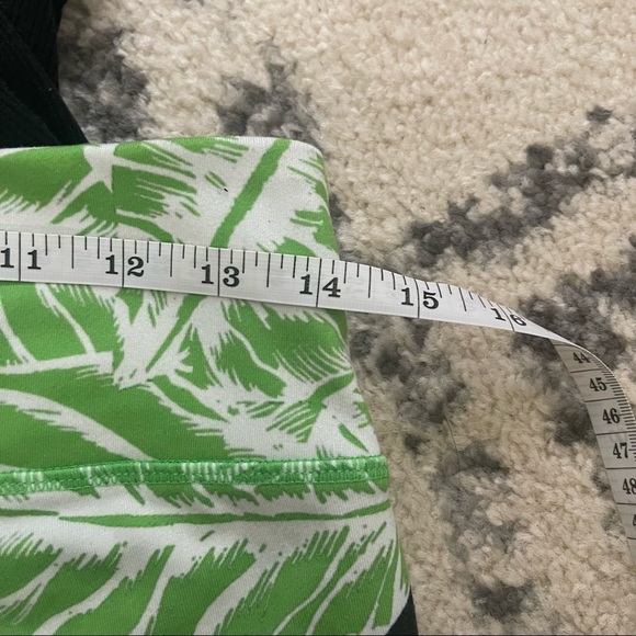 ALO yoga leggings medium - Picture 8 of 10